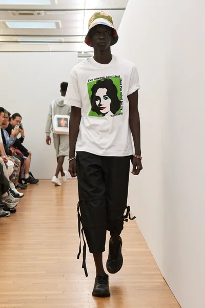 Look 37